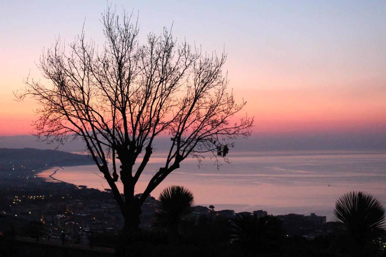 Villa Treglia B&B Formia Buitenkant foto
